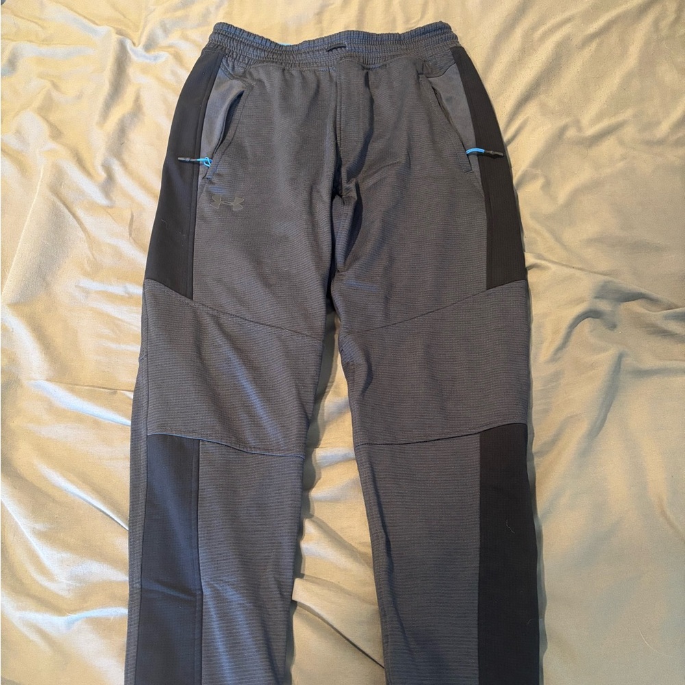 Under Armour Men's Dark Gray Joggers with Blue Accents